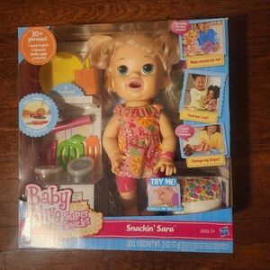 Baby Alive Snackin' Sara Doll New